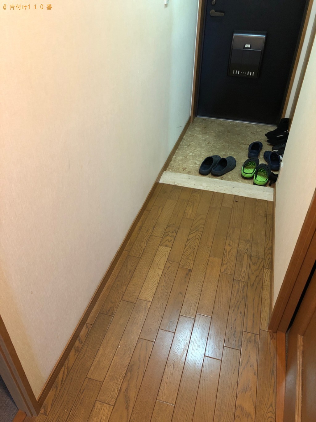 三人掛けソファー、布団、収納ケース、小型家電、一般ごみ等の回収